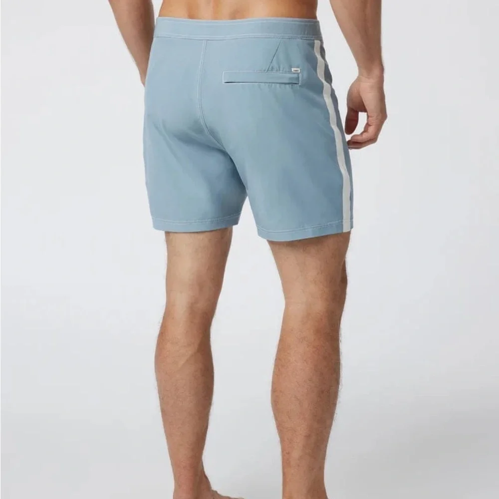Vuori “Puerto” Boardshort In Neptune Size 34 Excellent Condition!